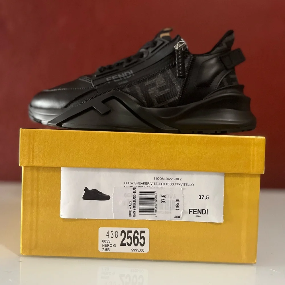 FENDI SNEAKERS 7.5 - Picture 2 of 5